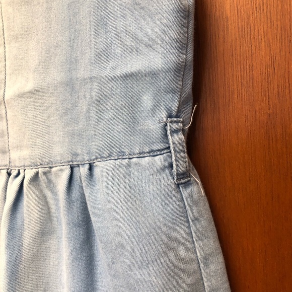 Sleeveless Button-up Dress - Picture 6 of 6